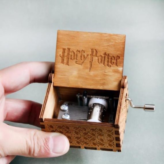 potter1_590x_1ddc9e68-9f6b-40e8-9b95-6cfc353d9294_2000x